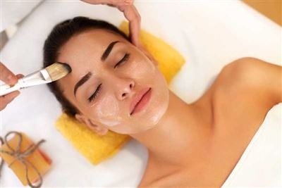 FACIAL TREATMENT